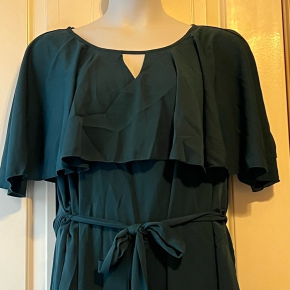 NWT: BloomChic size 22/24  emerald dress - Picture 2 of 5